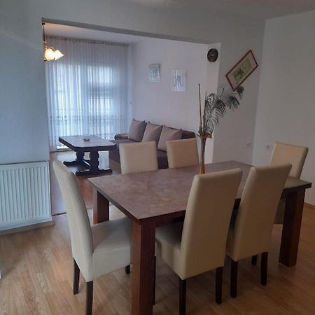 Apartman Sana Lux Apartamento Sanski Most Exterior foto